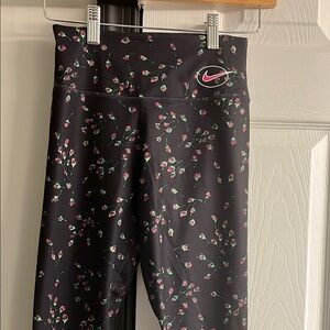 Nike kids Black Floral Leggings